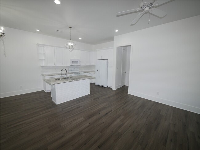 Foto del edificio - 9013 Gabriel St