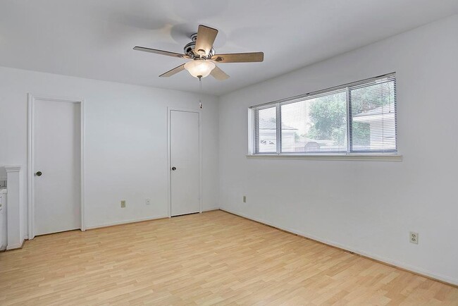 Building Photo - 12426 Attlee Dr