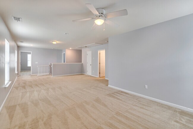 Building Photo - 47 Glenwood Ct