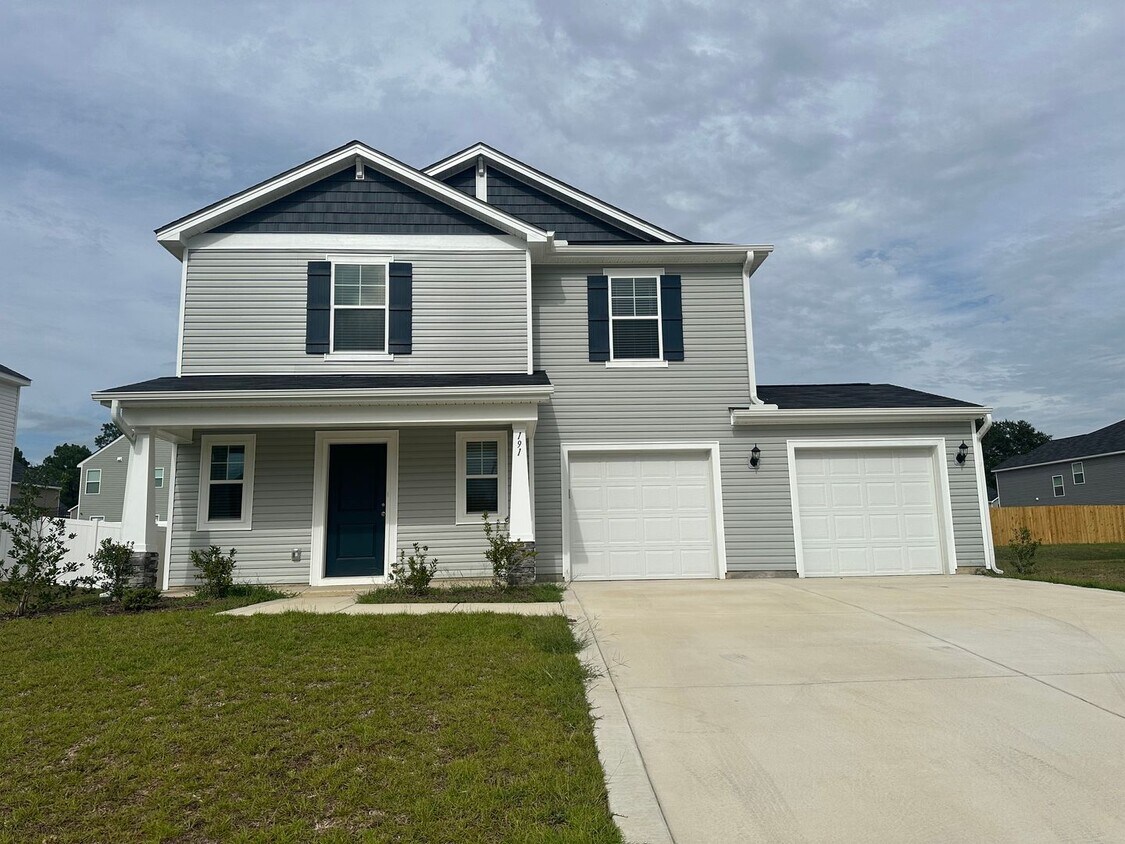 Primary Photo - 191 Hornet Dr