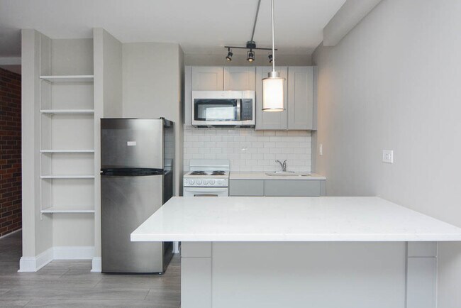 Building Photo - 2012 N Orleans St