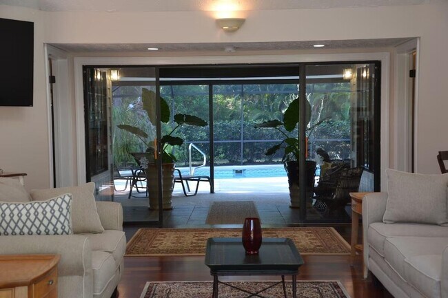 Foto del edificio - 1251 SW Carl Metz Ln