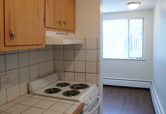 Building Photo - 2155 S Josephine St