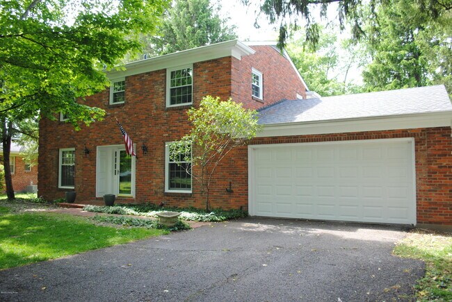 Foto del edificio - 9836 Longwood Cir