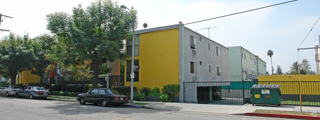 Building Photo - 18308 Rayen St