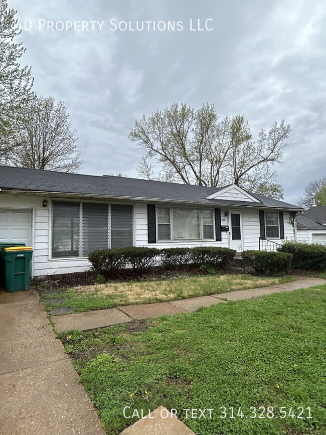 Building Photo - 1200 Ashford Dr