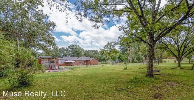 Building Photo - 3 br, 2 bath House - 1401 University Drive