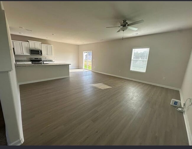 Building Photo - 2222 Transatlantic Ave