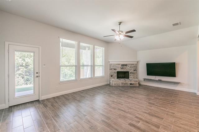 Building Photo - 1405 Bentwood Dr