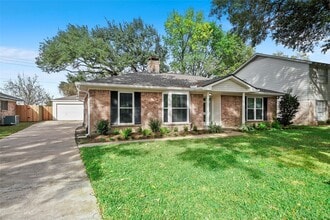 Building Photo - 12866 Westmere Dr