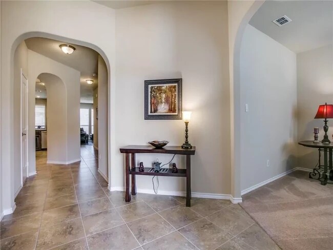 Building Photo - 117 Oakmont Dr