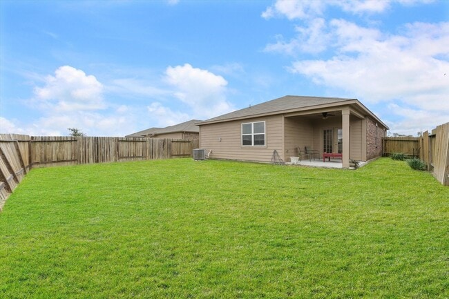 Building Photo - Beautiful Texas City Home in Seacrest Subdivsion
