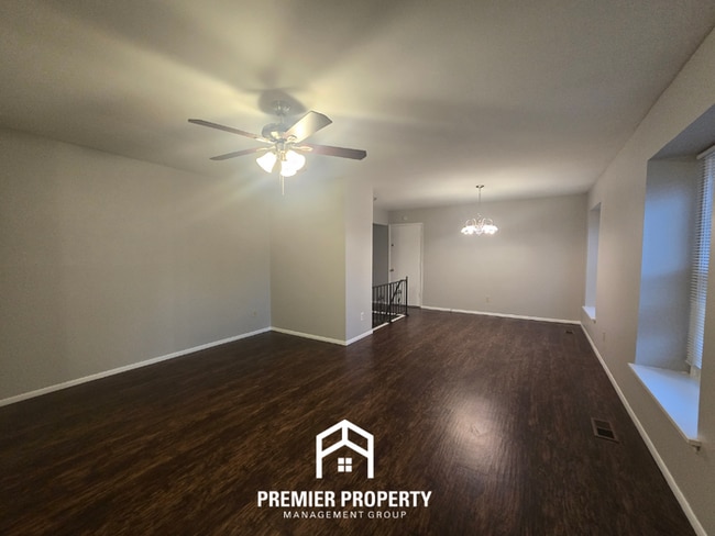 Photo - 11930 Kingshead Dr House