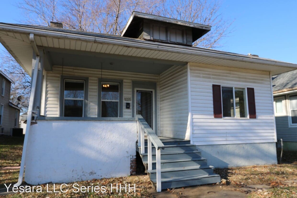 Primary Photo - 2 br, 1 bath House - 1225 Madison Ave