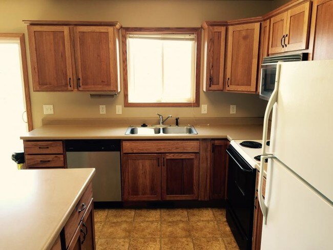 Building Photo - 1716 Torrey Pines Drive