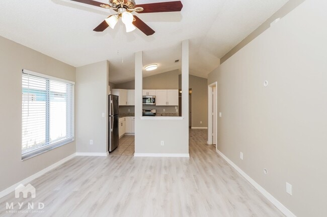 Building Photo - 9591 Lupine Ave