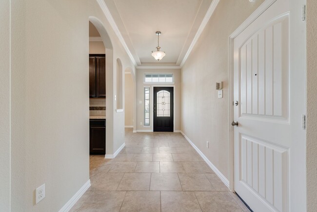 Building Photo - Come view this beautiful Ft. Worth home!