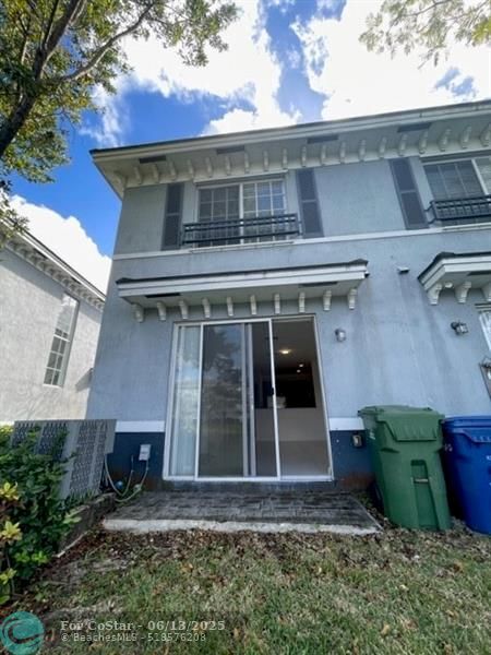 Foto del edificio - 3515 NW 13th St