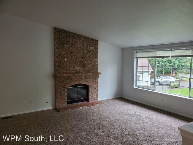 Building Photo - 4 br, 3 bath House - 8814 146th Street Cou...