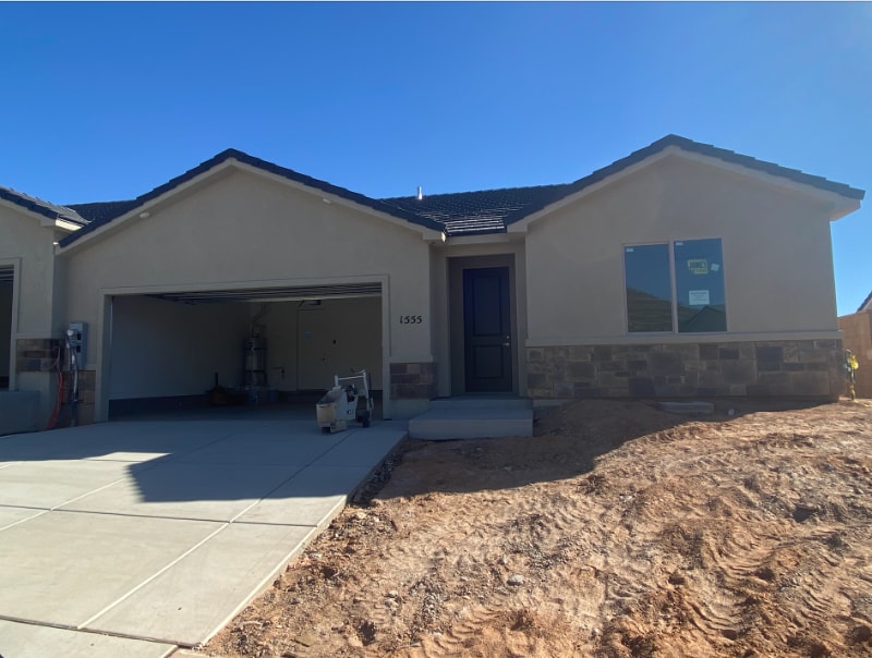 Primary Photo - 1555 W 470 N