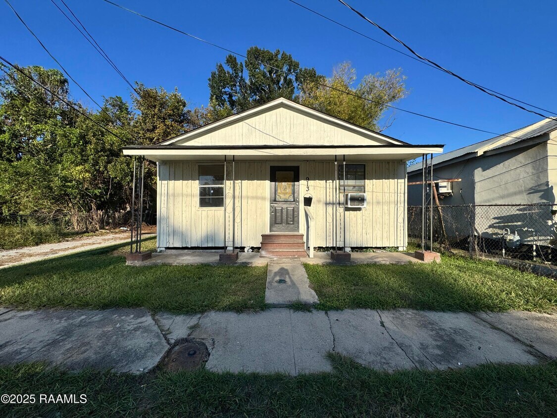 Foto principal - 913 Plum St