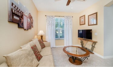 Building Photo - 8607 La Isla Dr
