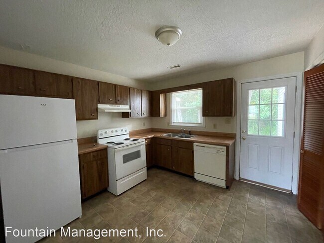 Building Photo - 2 br, 1 bath House - 120 Stallion Drive