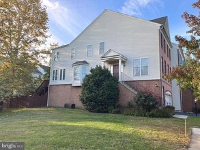Building Photo - 209 Misty Pond Terrace