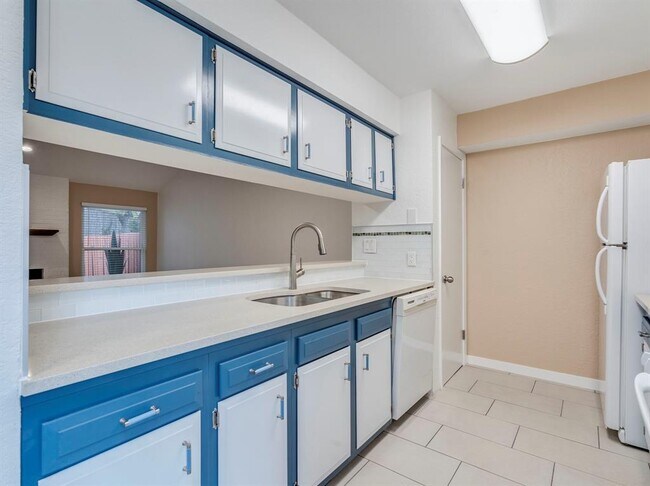 Foto del edificio - 6706 Deatonhill Dr