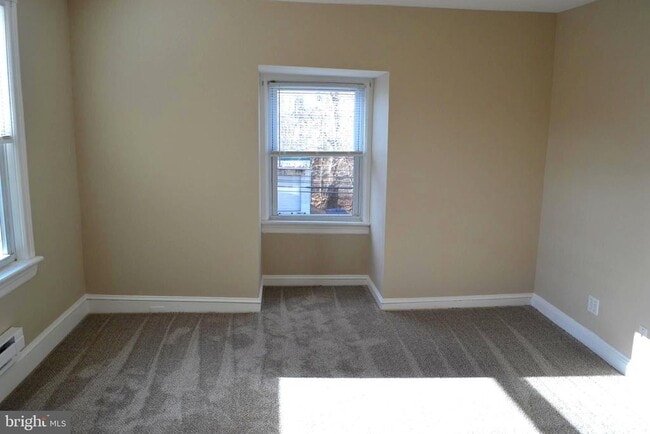 Foto del edificio - 1643 Rockwell Rd