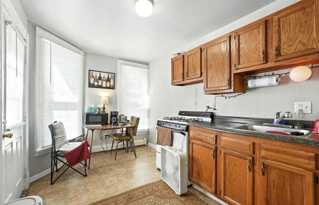 Foto del edificio - 1001 Lincoln Ave