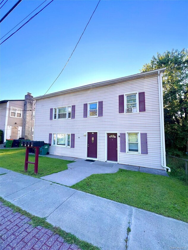 Primary Photo - 17 Mill St