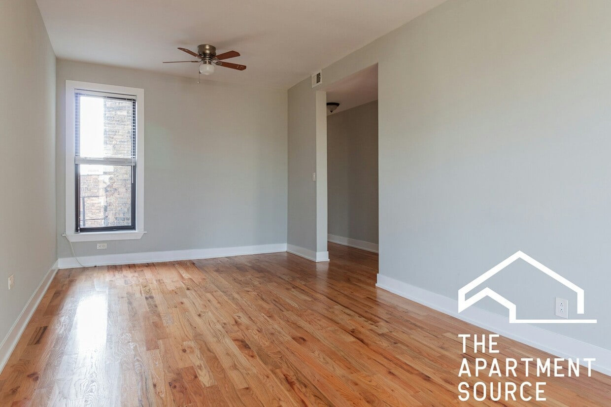 Photo - 637 West Oakdale Avenue, Unit 1