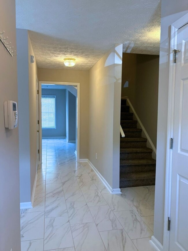 Donahue Crossing Condominiums #1409 - Donahue Crossing Condominiums #1409