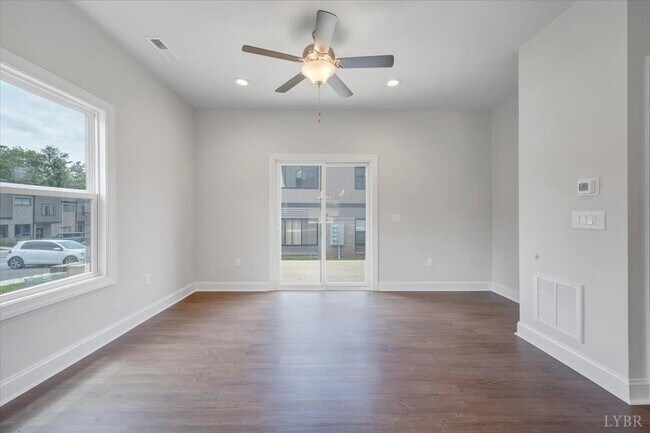 Foto del edificio - 84 Shotman Rd