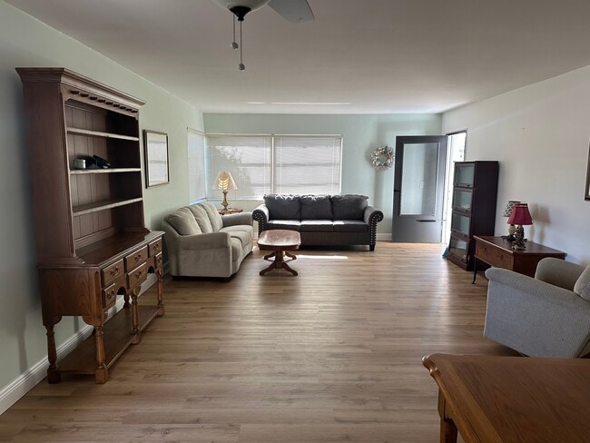 Foto del edificio - 5920 18th St N