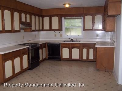 Building Photo - 5495 Davis Dr