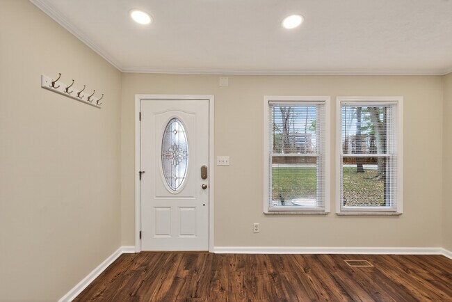 Building Photo - 11417 Washington Blvd