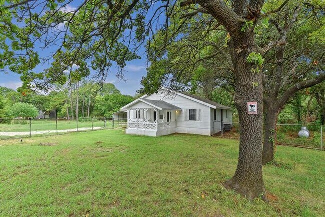 Building Photo - 113 Lazy Ike Ln