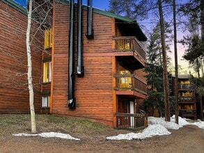 Building Photo - 1120 Ski Hill Rd