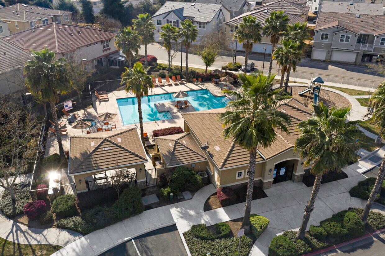 Parador Apartments Clovis, CA