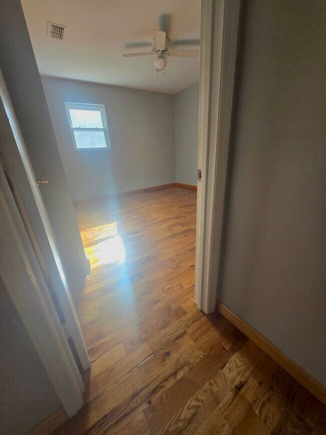 Foto del edificio - 434 Boomer Ferguson School Rd