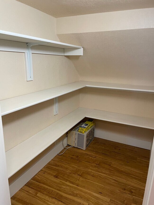 Foto del edificio - Johnstown Apartments (KC-KS)