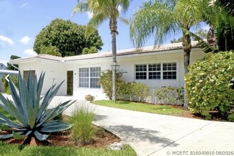 Building Photo - 2031 Pleasant Dr