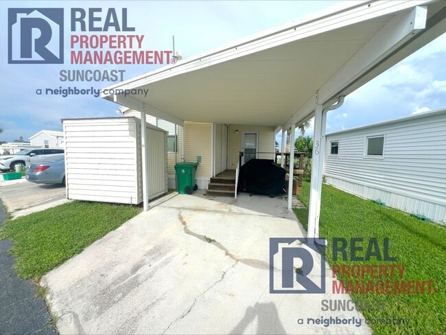 Building Photo - 1475 Flamingo Dr