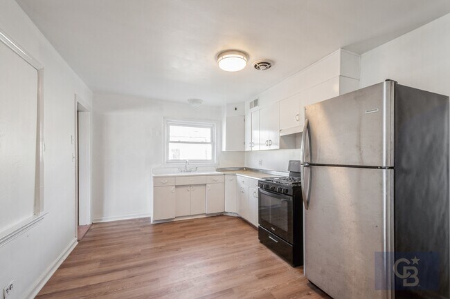 Foto del edificio - 6522 N Seeley Ave