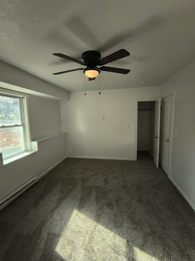 Building Photo - 428 Cross St