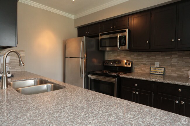 Cocina del plano de planta C2 - Island Bay Resort Apartment Homes
