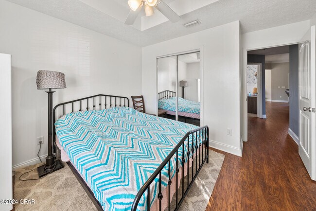 Foto del edificio - 5411 Blue Dog Rd