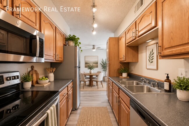 Foto del edificio - 280 E Highline Cir